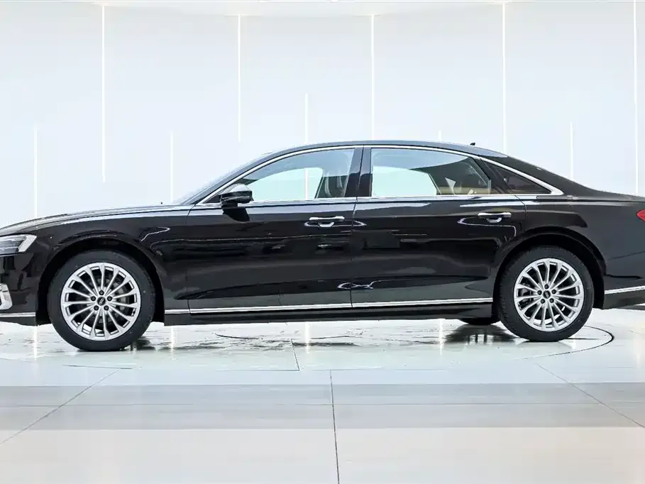 Audi A8 2021 из CN, фото 3