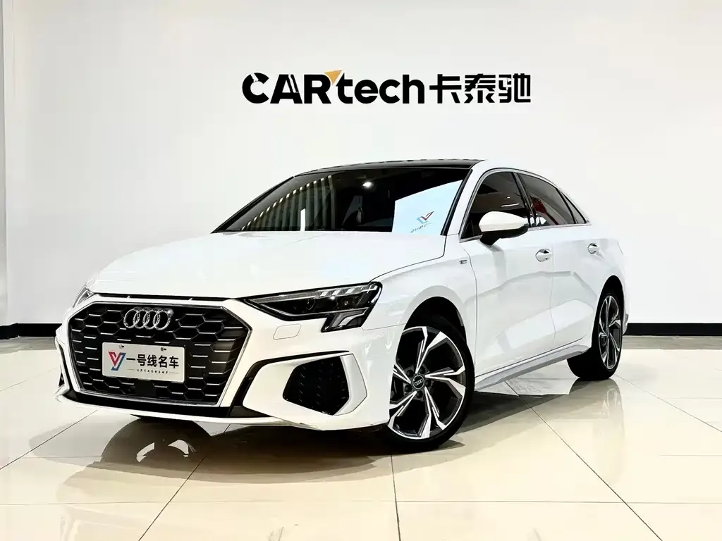 Audi A3 2024 из CN, фото 1