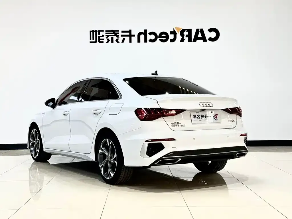 Audi A3 2024 из CN, фото 2