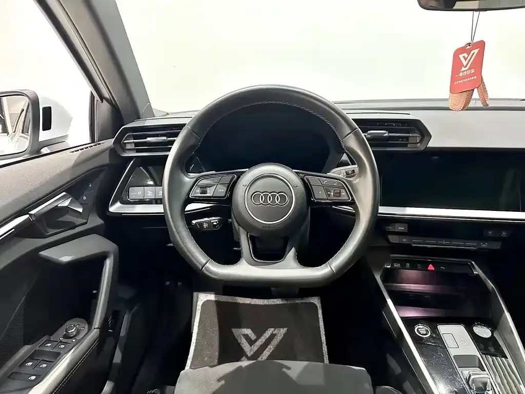 Audi A3 2024 из CN, фото 10