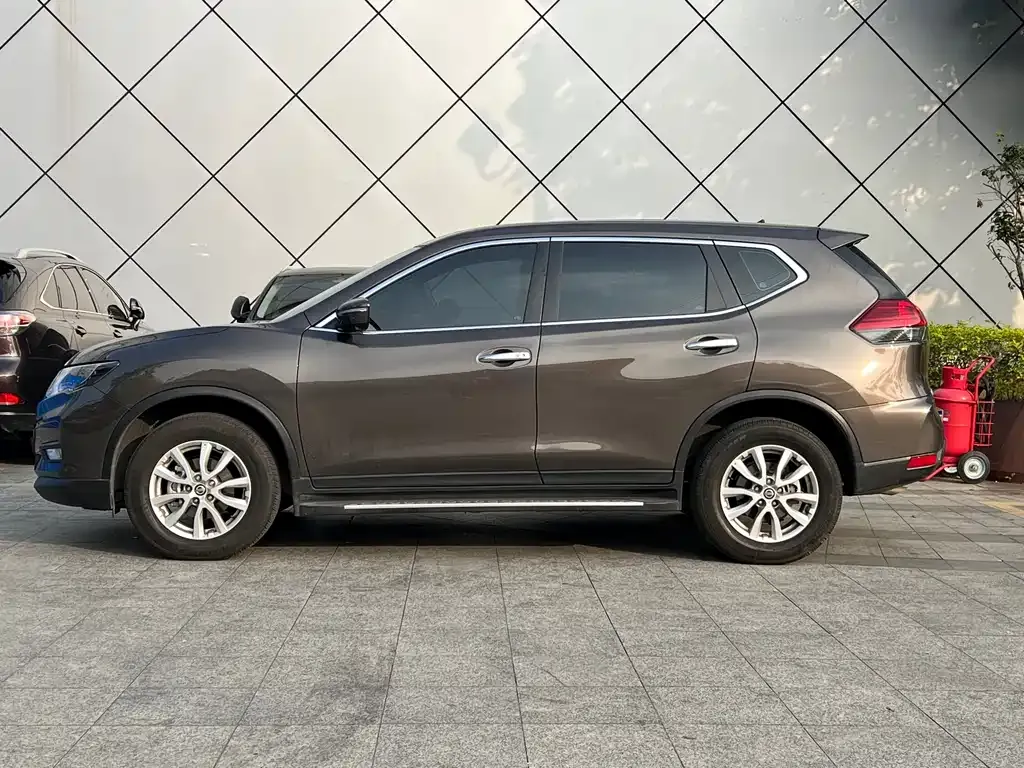 Nissan X-Trail 2023 из CN, фото 8