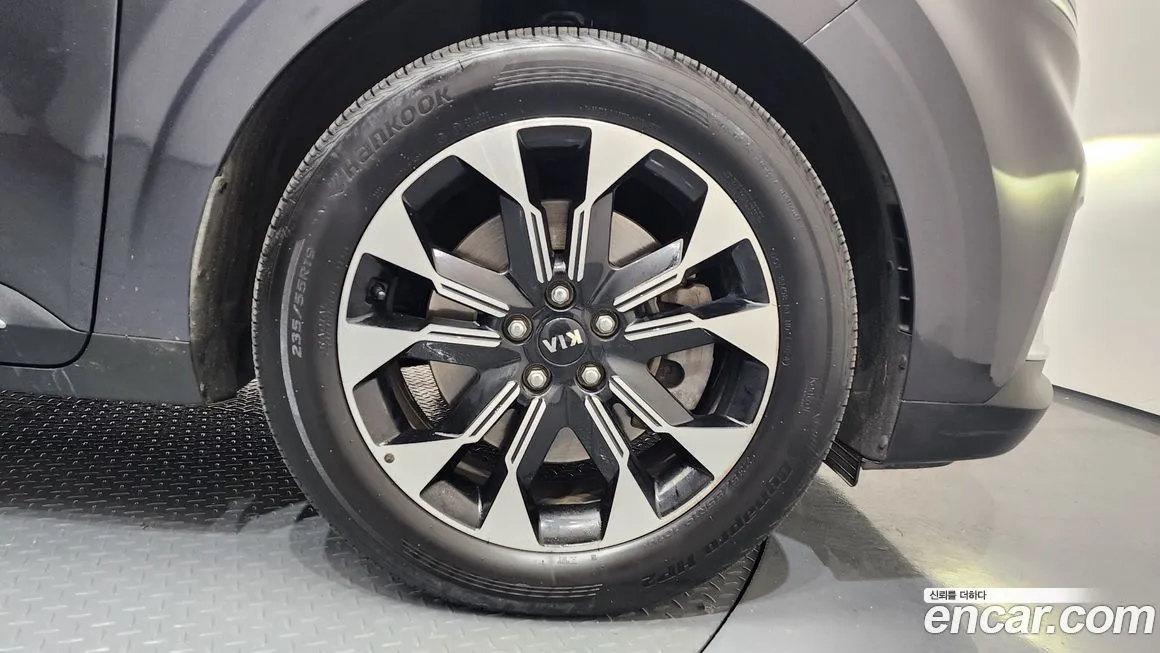 Kia Carnival — фото 10