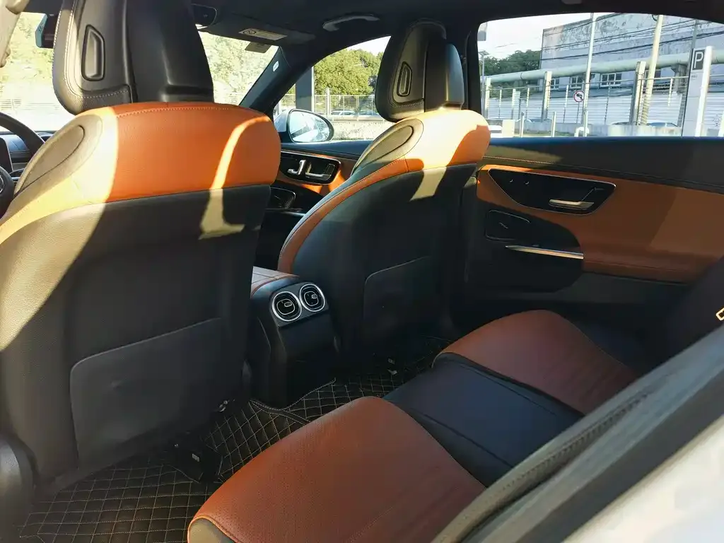 Mercedes-Benz C-Class 2024 из CN, фото 8