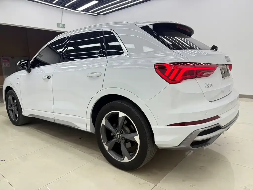 Audi Q3 2022 из CN, фото 2