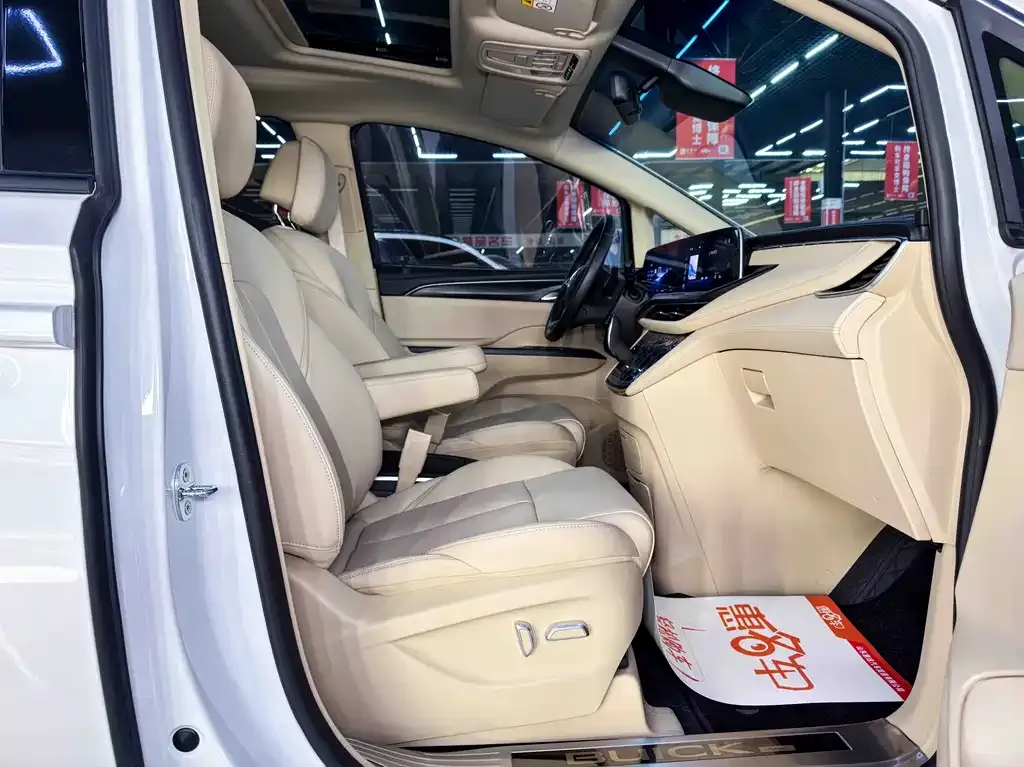 Buick GL8 2024 из CN, фото 10