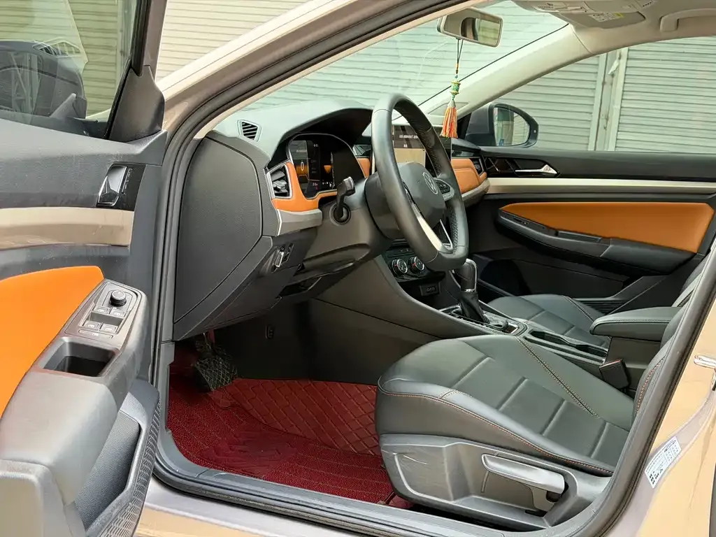 Volkswagen Bora 2023 из CN, фото 6
