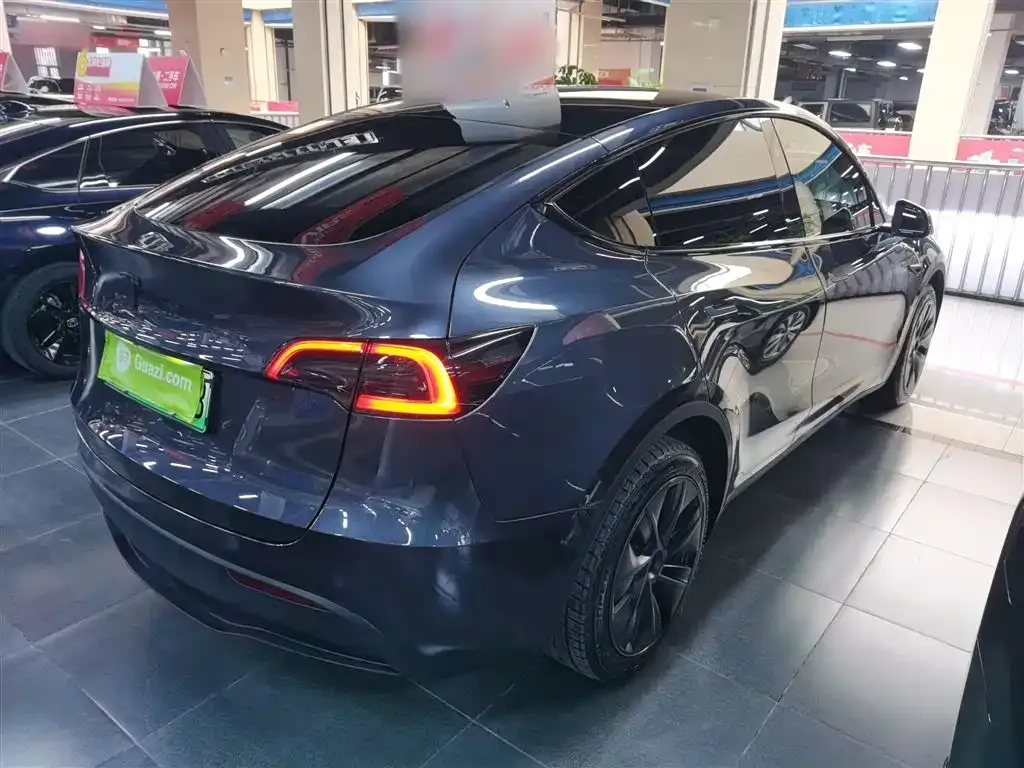 Tesla Model Y 2024 из CN, фото 5