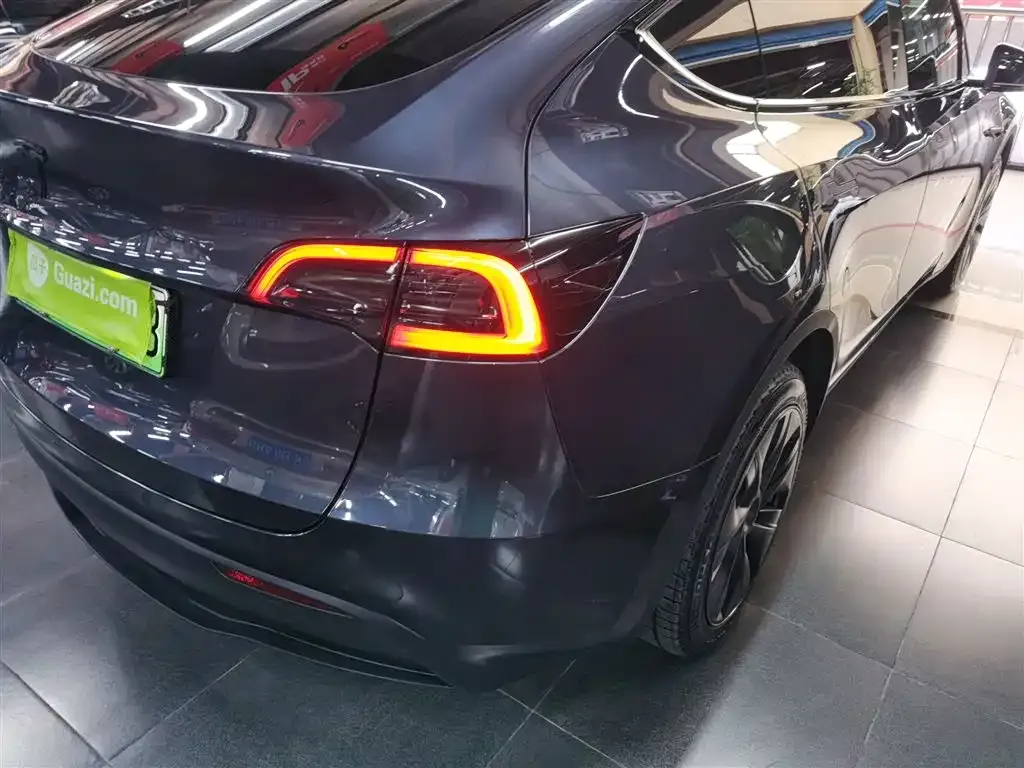 Tesla Model Y 2024 из CN, фото 6