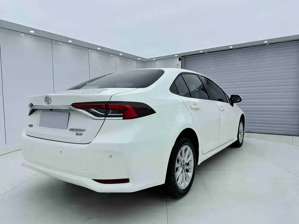 Toyota Corolla 2021 из CN, фото 3
