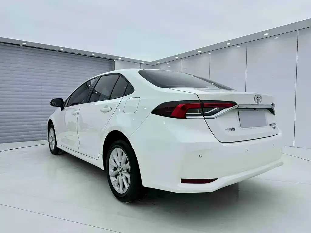 Toyota Corolla 2021 из CN, фото 5
