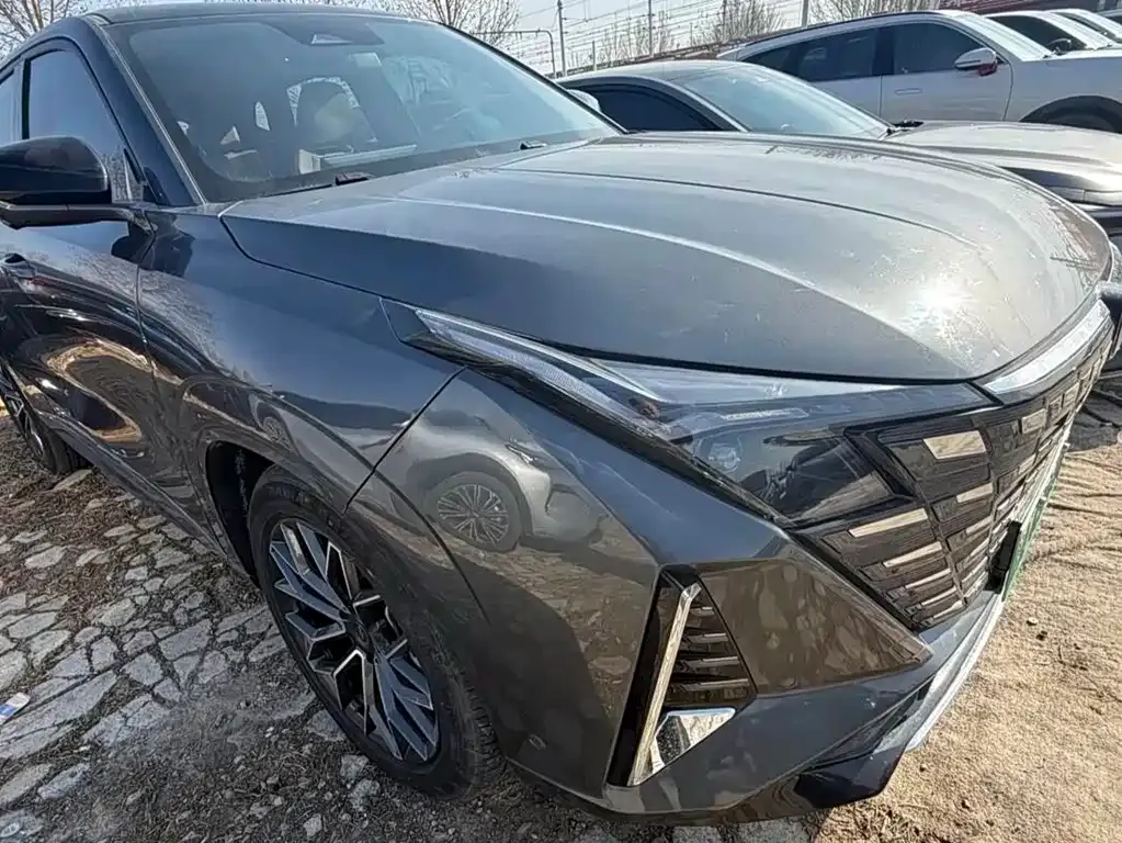 Changan UNI-Z New Energy 2024 из CN, фото 4