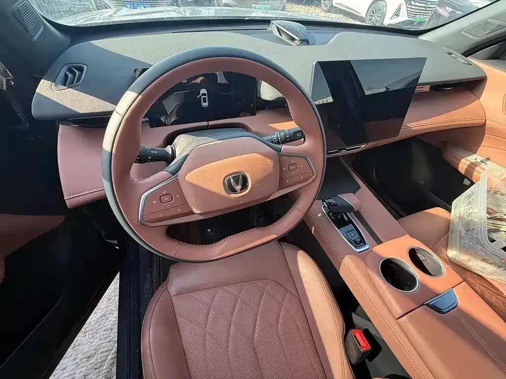 Changan UNI-Z New Energy 2024 из CN, фото 7