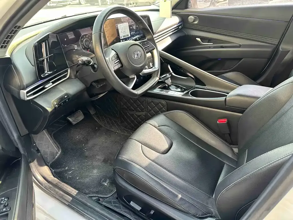 Hyundai Elantra 2021 из CN, фото 5