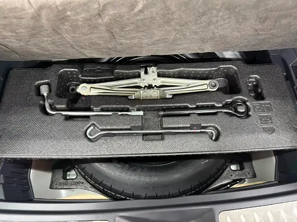 Toyota Venza 2022 из CN, фото 10