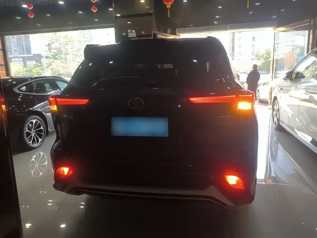 Toyota Highlander 2021 из CN, фото 2