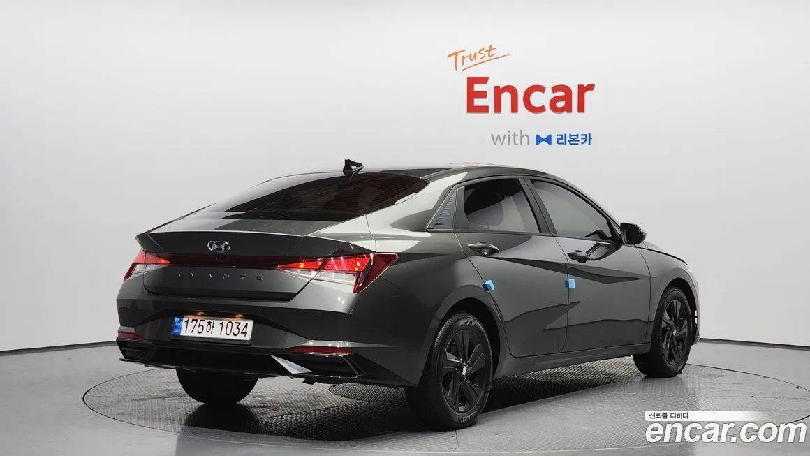 Hyundai AVANTE — фото 2