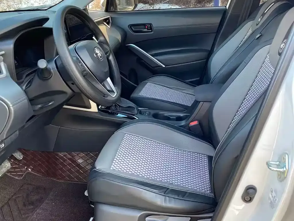 Toyota Frontlander 2024 из CN, фото 7