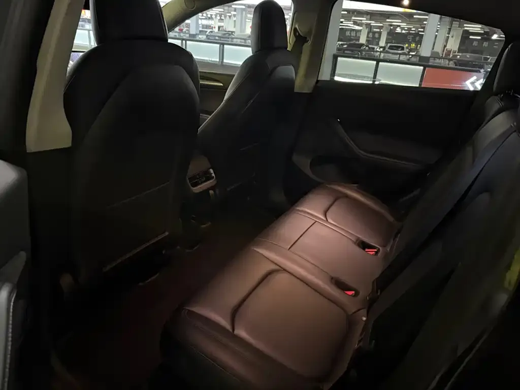 Tesla Model Y 2022 из CN, фото 5