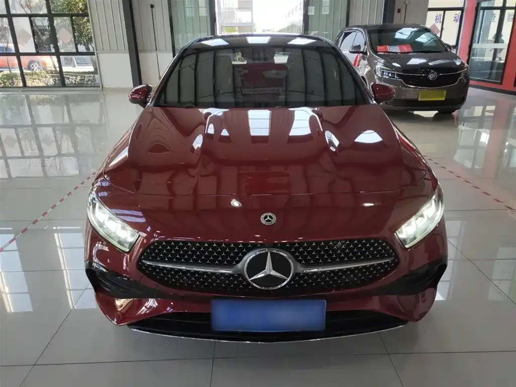 Mercedes-Benz A-Class 2023 из CN, фото 7
