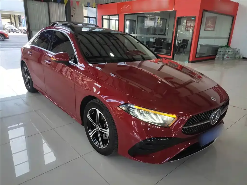 Mercedes-Benz A-Class 2023 из CN, фото 8
