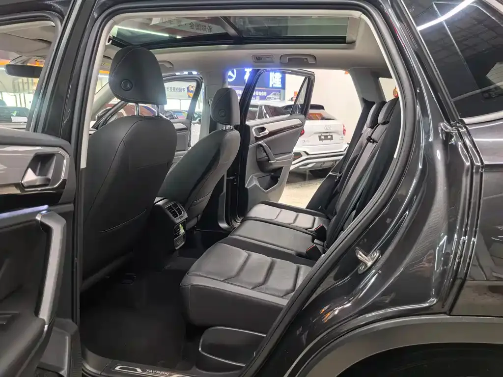 Volkswagen Tayron 2022 из CN, фото 8