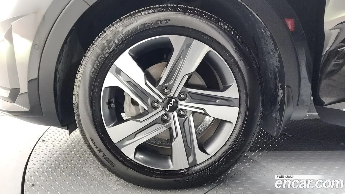 Kia Sorento — фото 9