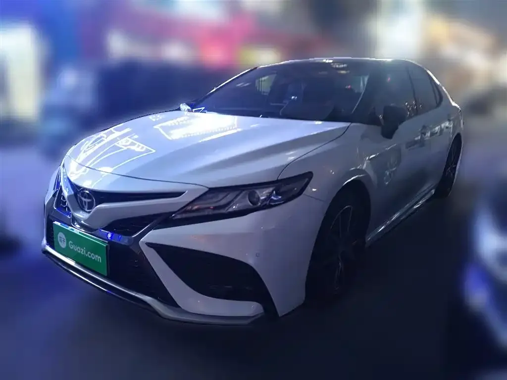 Toyota Camry 2022 из CN, фото 2