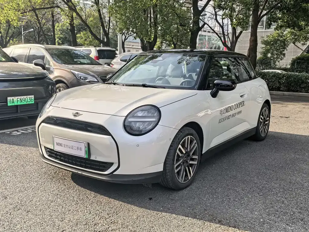 MINI Cooper EV 2024 из CN, фото 1