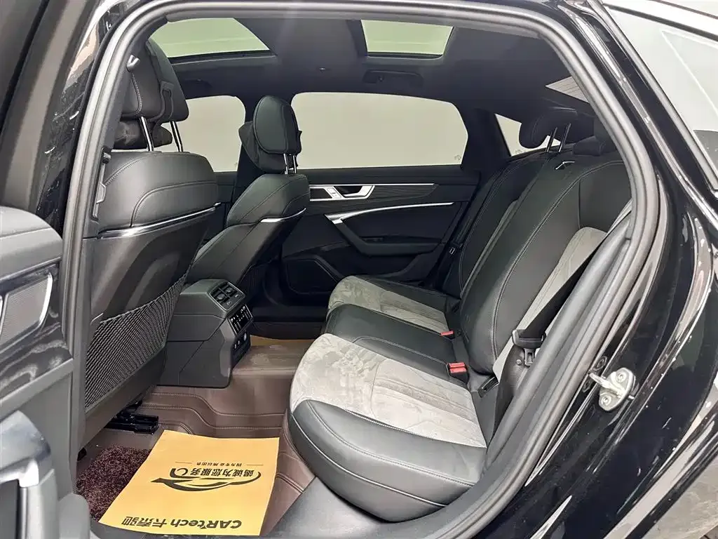 Audi A6L 2024 из CN, фото 10