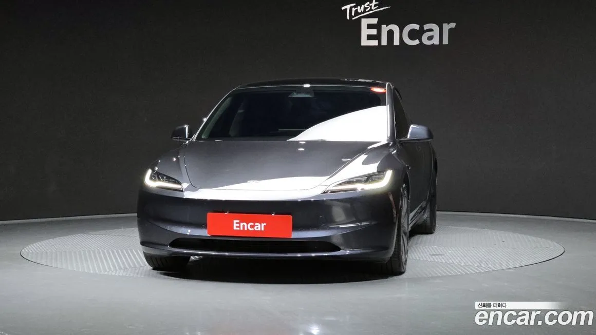 Tesla Model 3 — фото 2