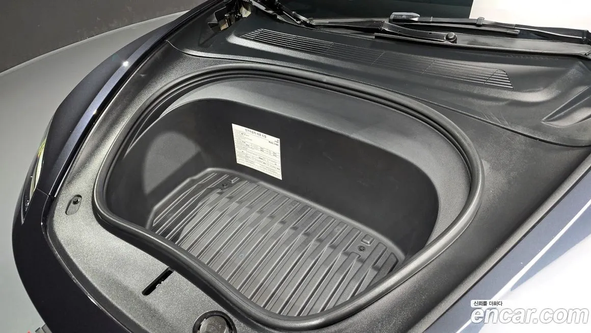 Tesla Model 3 — фото 10