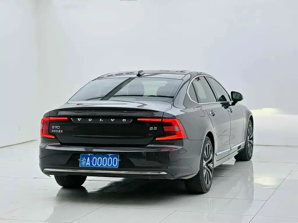 Volvo S90 — фото 7