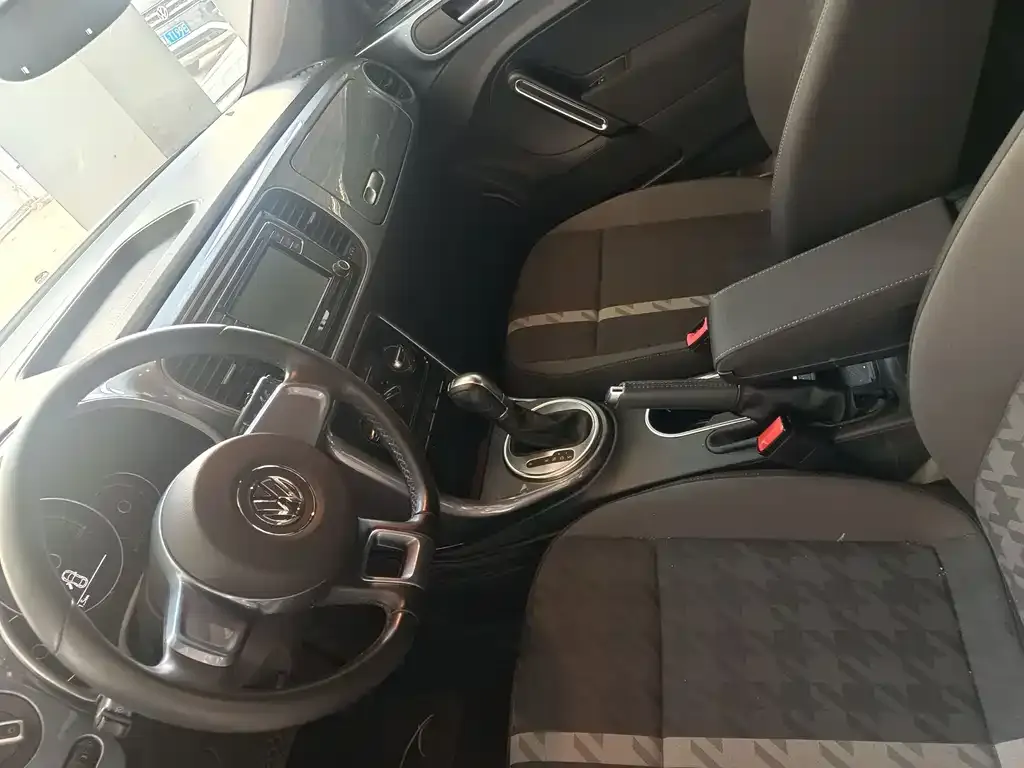 Volkswagen Beetle 2021 из CN, фото 3