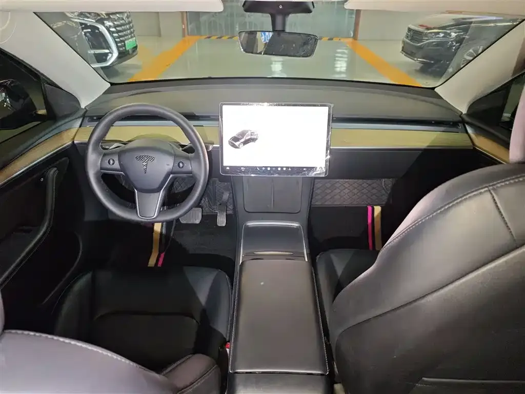 Tesla Model Y 2023 из CN, фото 8