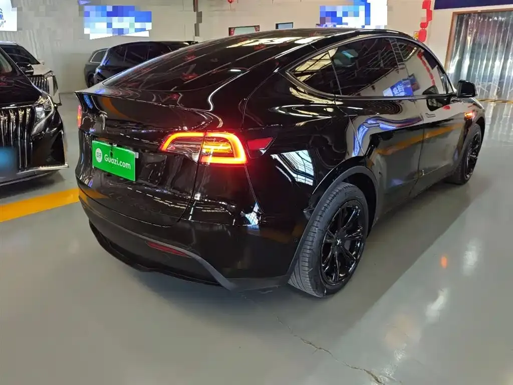 Tesla Model Y 2023 из CN, фото 7