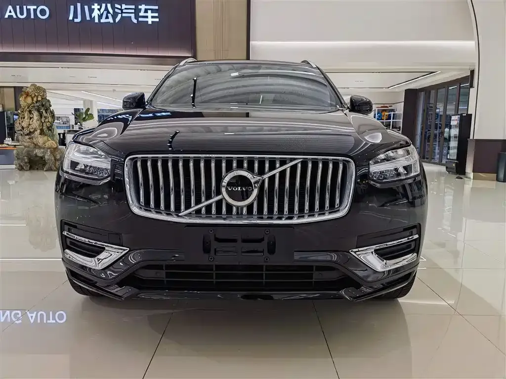 Volvo XC90 2024 из CN, фото 2