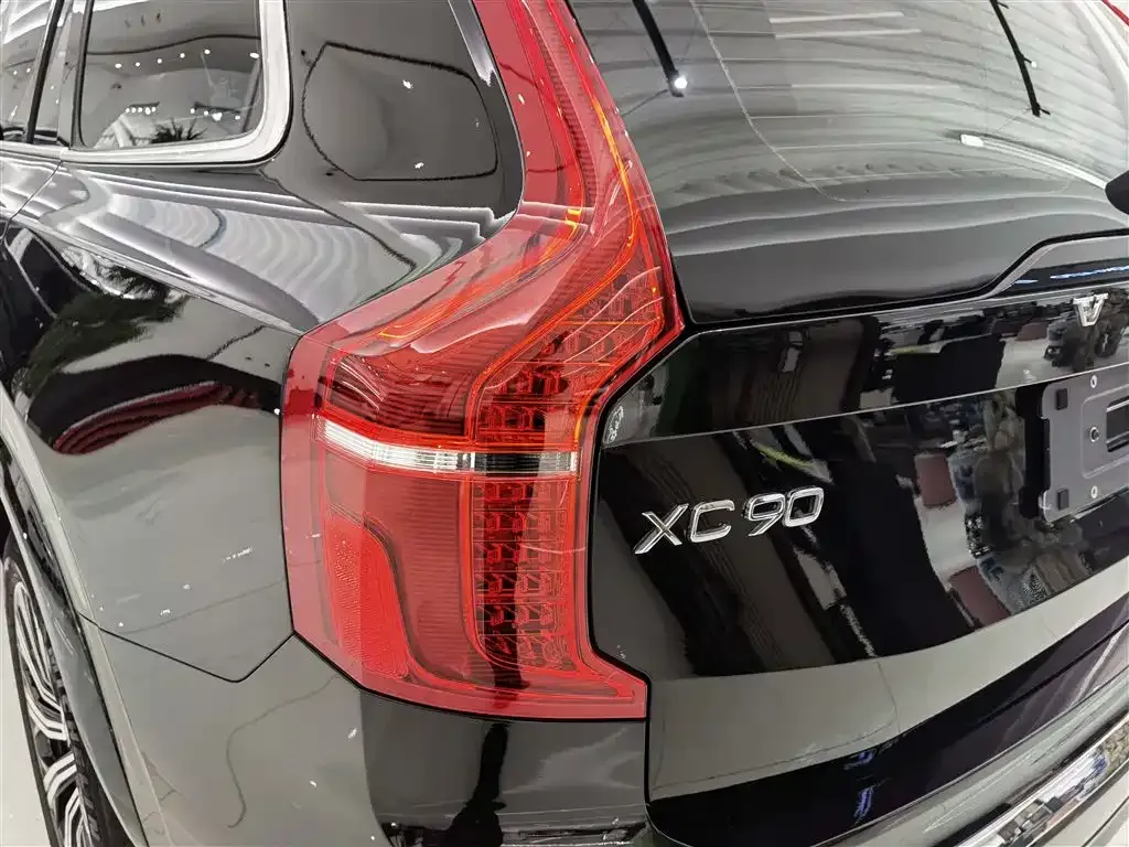 Volvo XC90 2024 из CN, фото 7