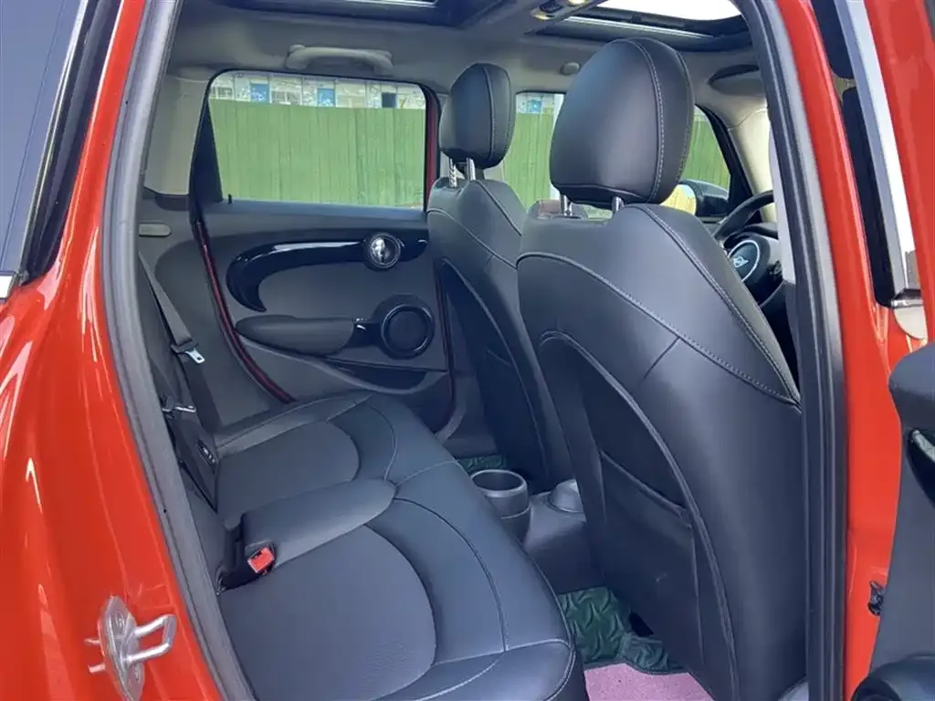 MINI Cooper (3-door) 2021 из CN, фото 2