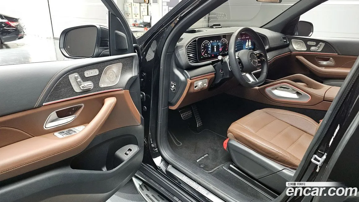 Mercedes-Benz GLS-Class — фото 10