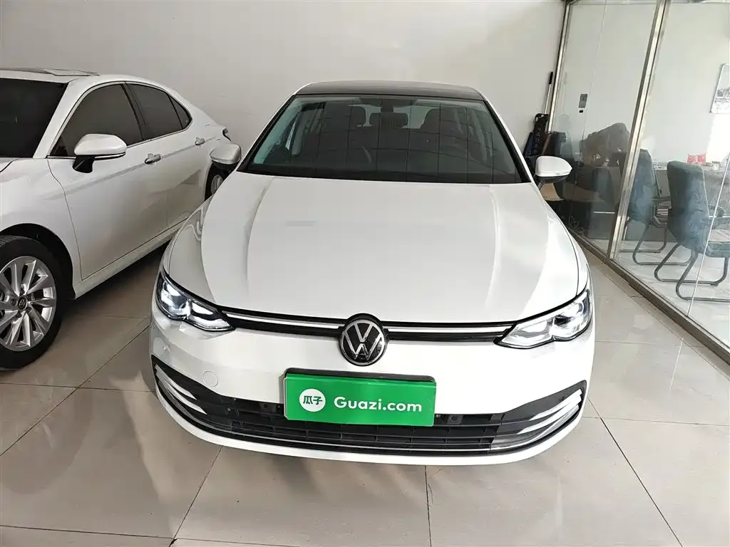 Volkswagen Golf 2023 из CN, фото 6