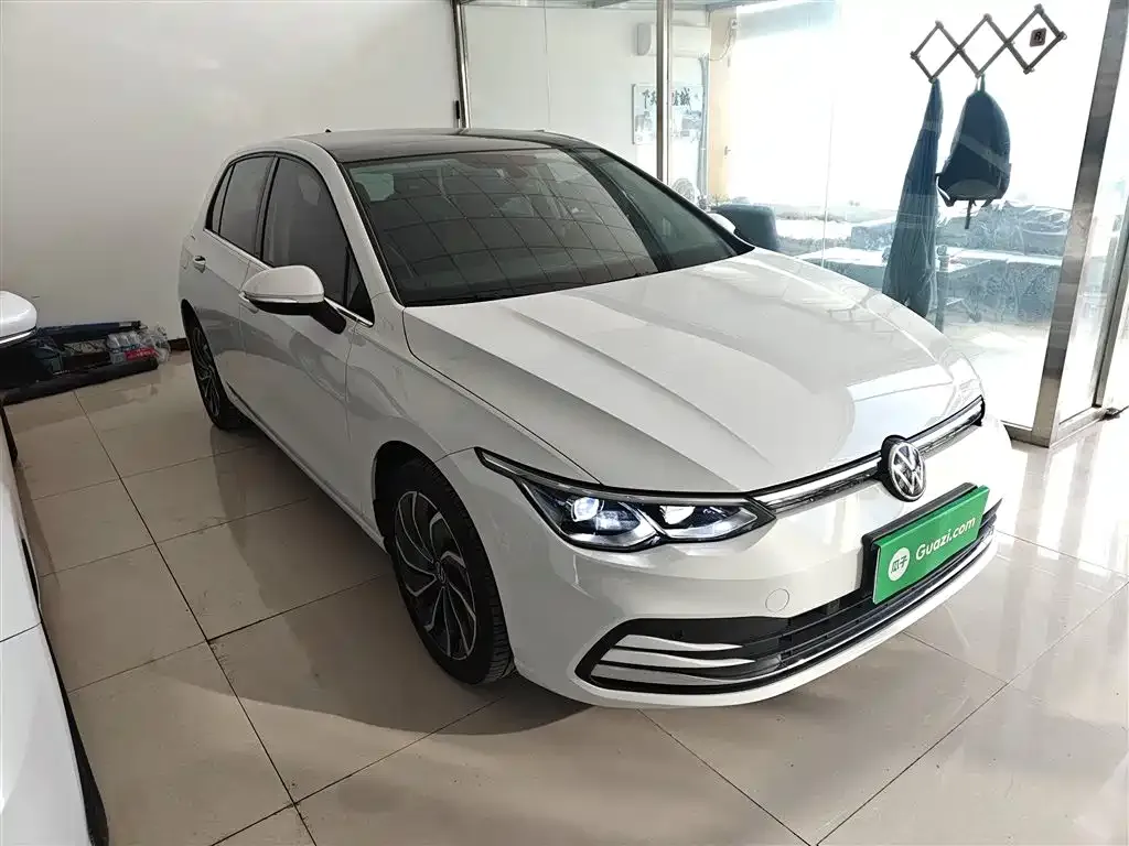 Volkswagen Golf 2023 из CN, фото 8