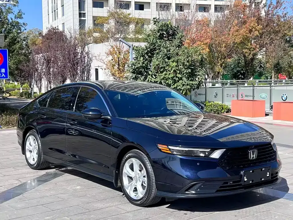 Honda Accord — фото 9