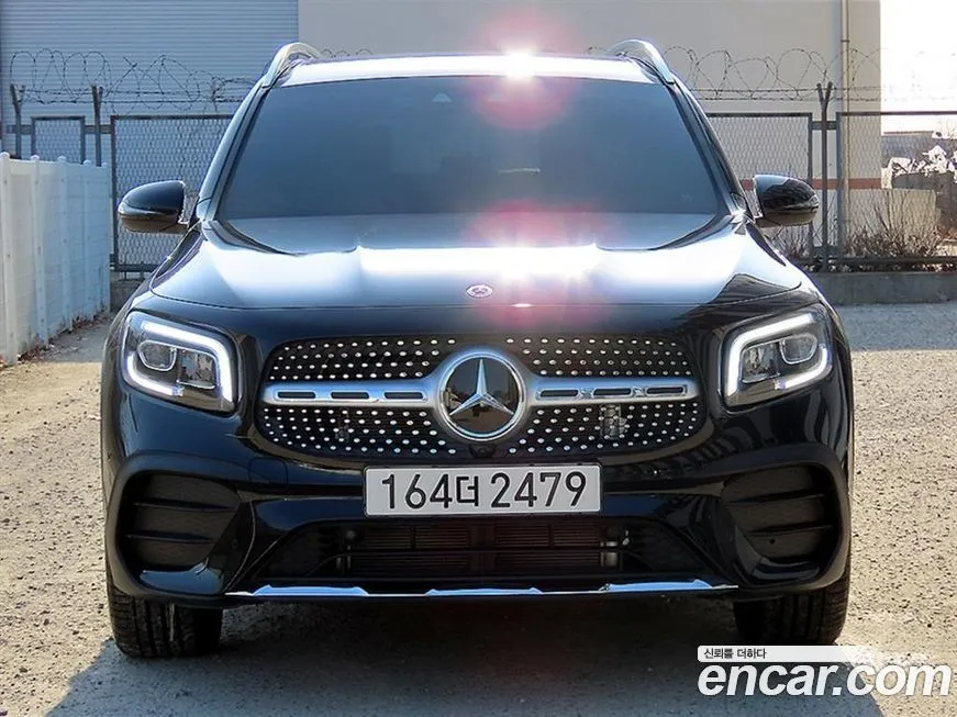 Mercedes-Benz GLB-Class — фото 1
