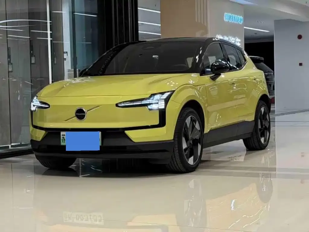 Volvo EX30 2024 из CN, фото 1