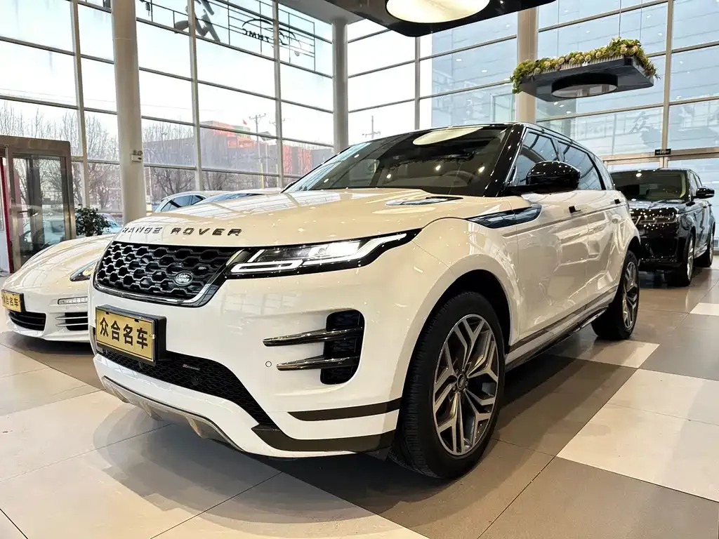 Land Rover Evoque — фото 1