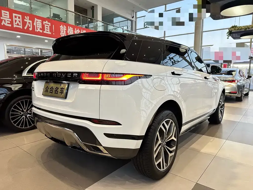 Land Rover Evoque — фото 9