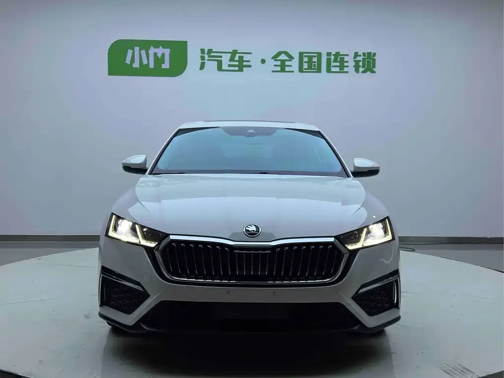 Skoda Octavia 2022 из CN, фото 2
