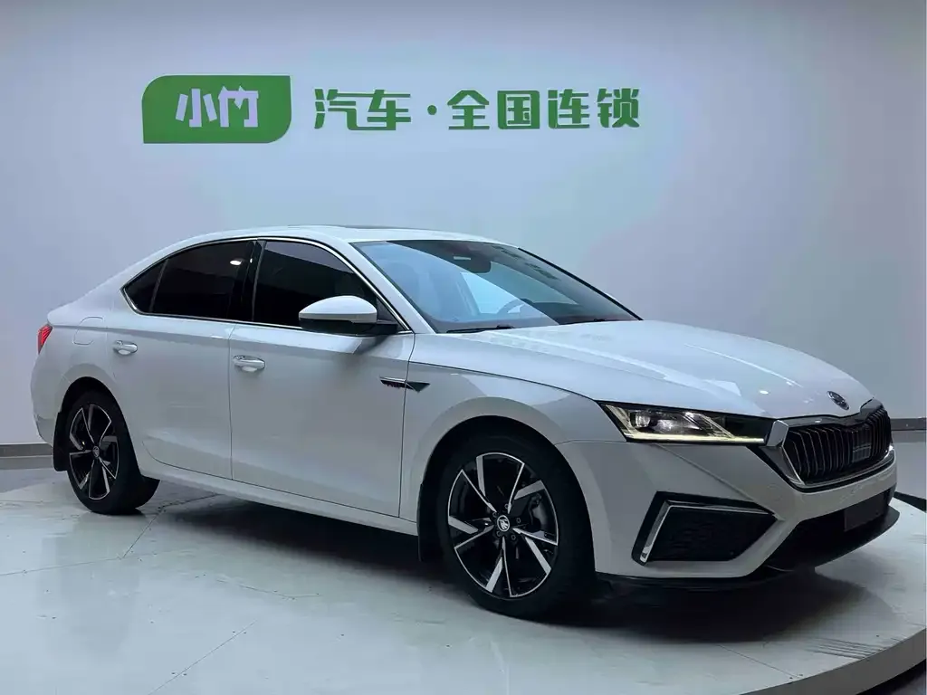 Skoda Octavia 2022 из CN, фото 3