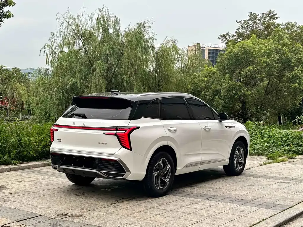 Hongqi HS3 — фото 4