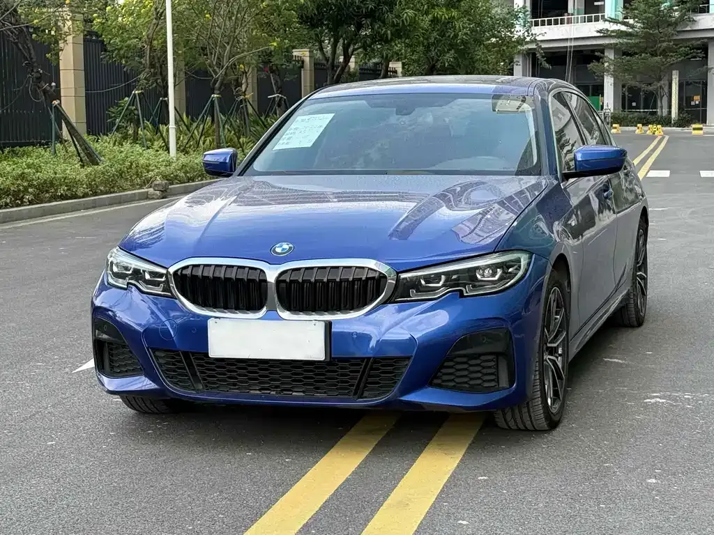 BMW 3 Series — фото 1